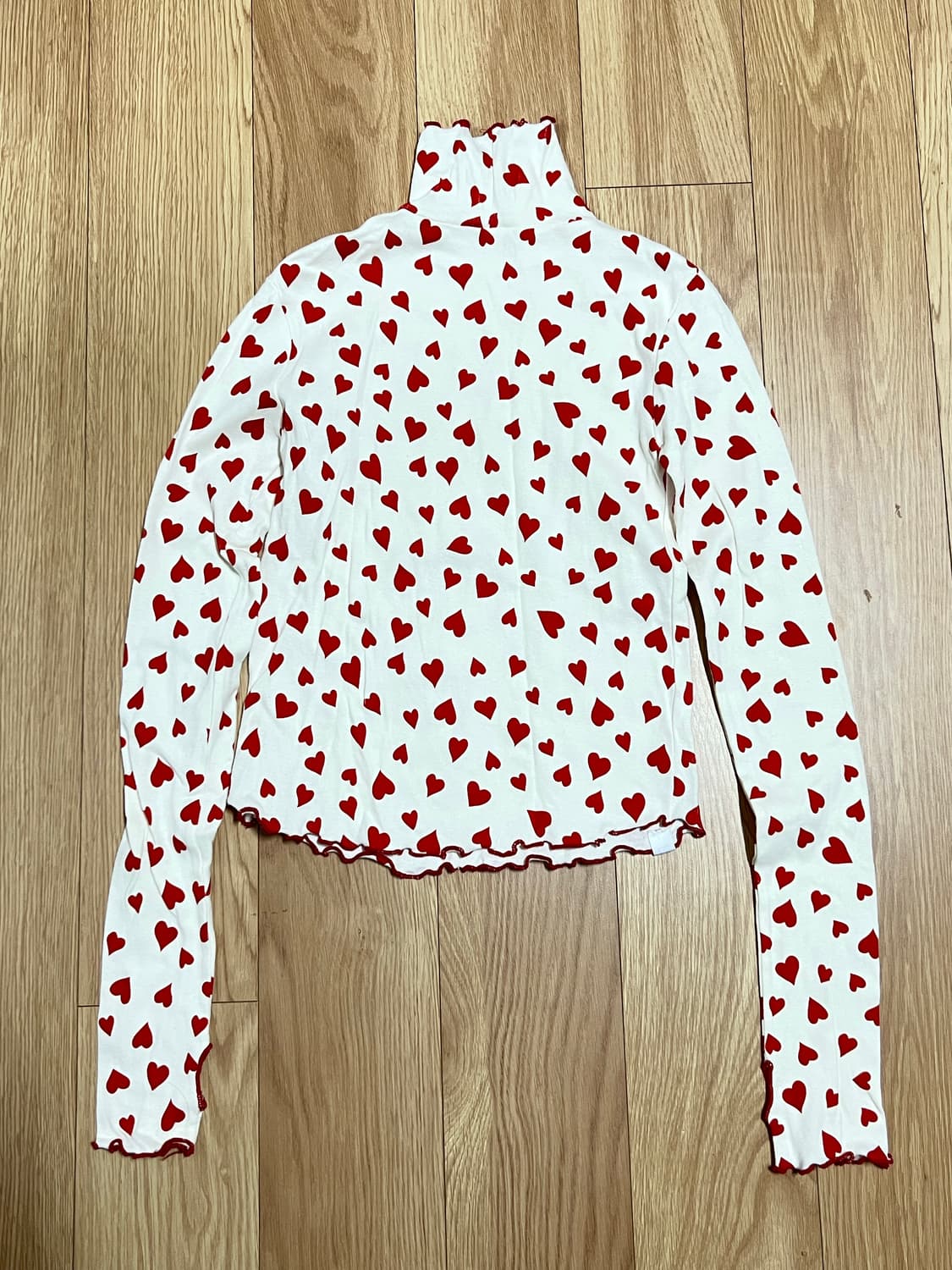 민지에나 하트 터틀넥 티셔츠 상품이미지8