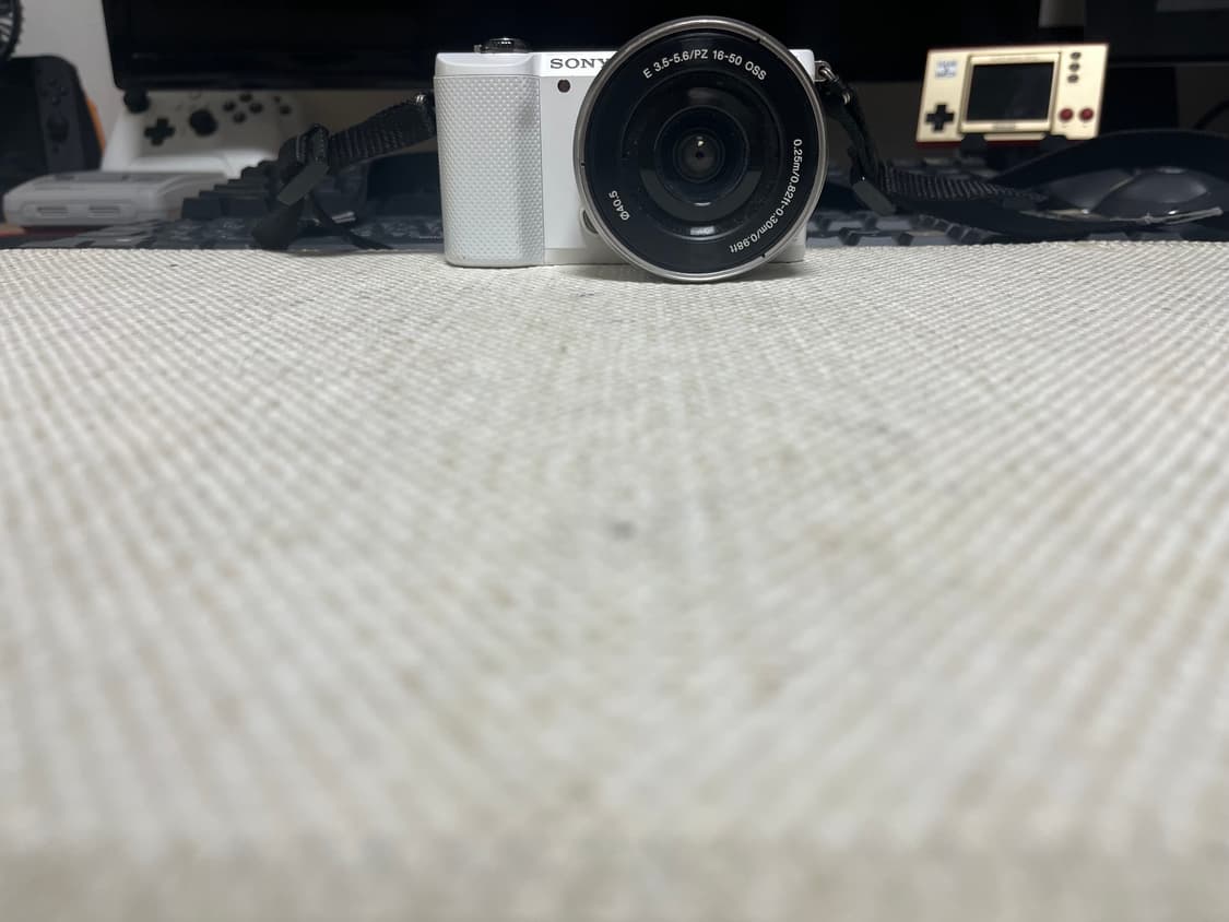 📸💥 소니 알파 5000 미러리스 카메라 판매합니다 💥📸 상품이미지2