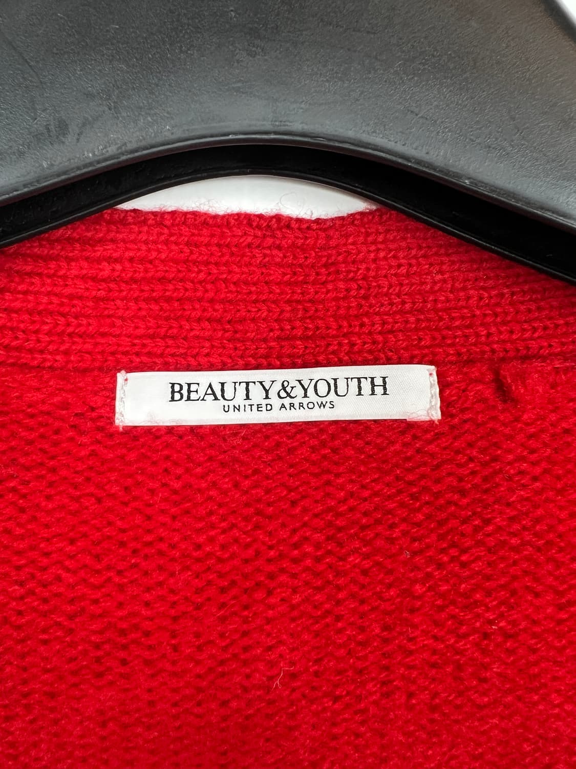 O140 BEAUTY&YOUTH 레드 크롭 울 가디건 OS 상품이미지3