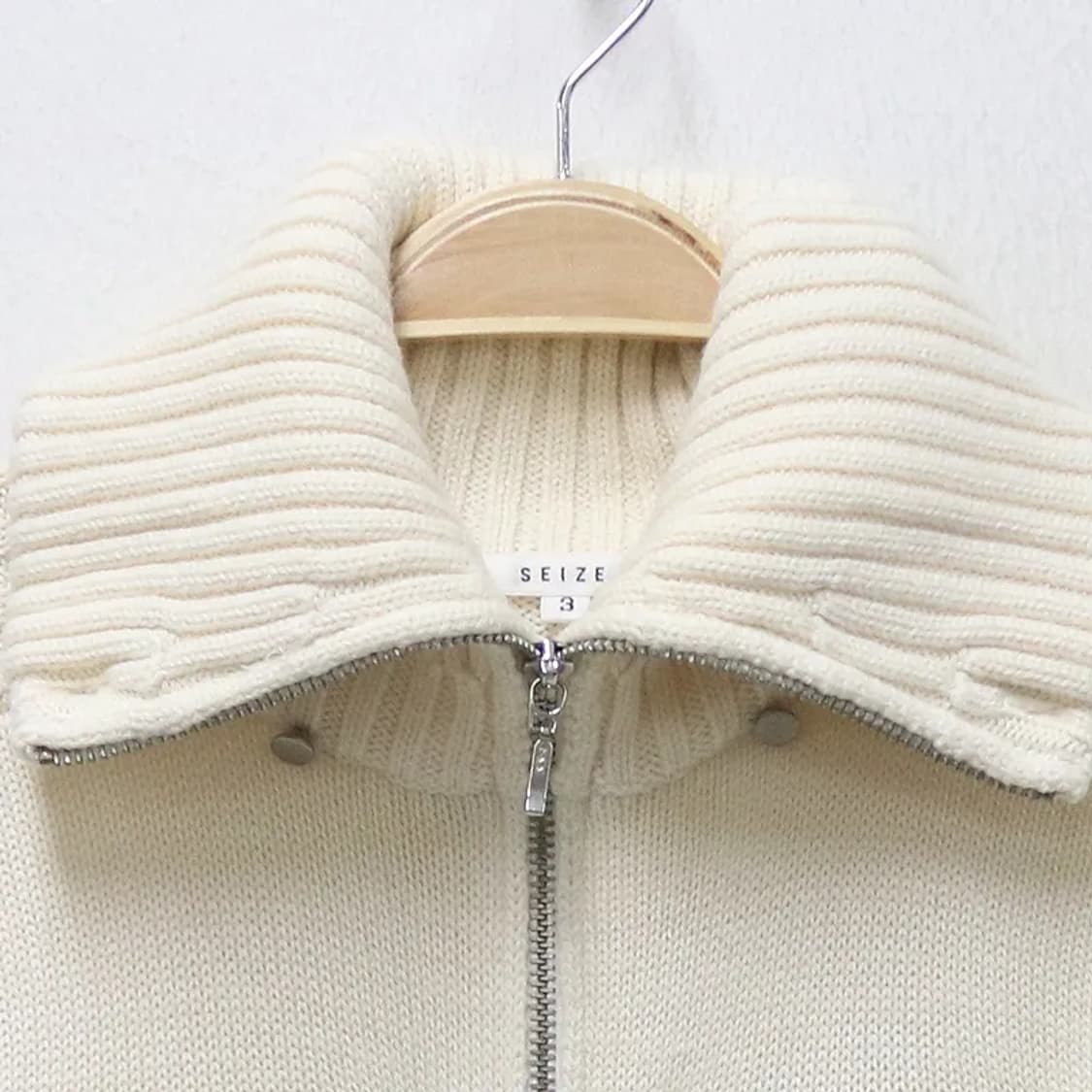 SEIZE 아이보리 터틀넥 울혼방 니트집업 61267 상품이미지5