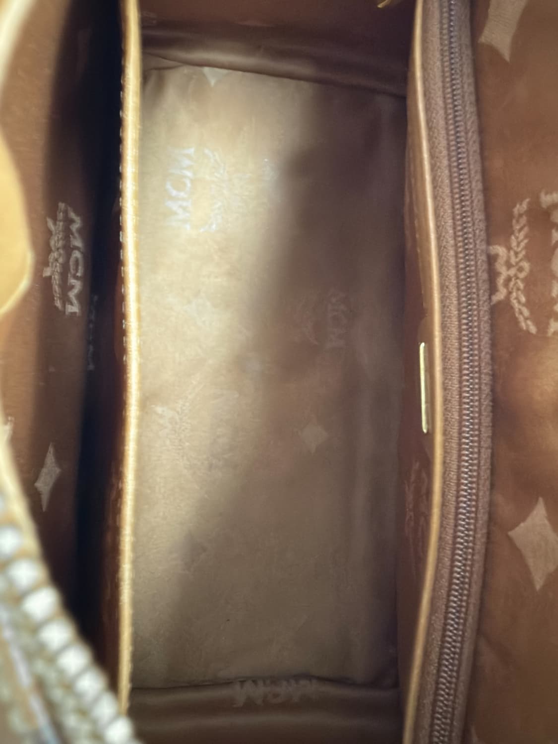 MCM Visetos Boston Bag Cognac 상품이미지8
