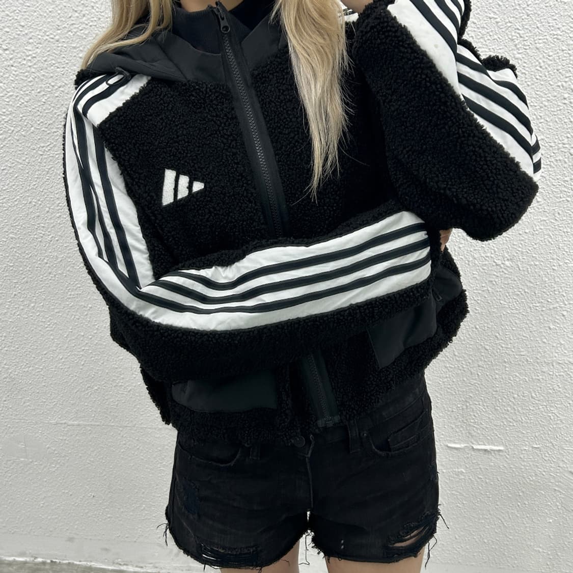 아디다스 에센셜 블랙라인 블랙 뽀글이 후드집업 XS 상품이미지1