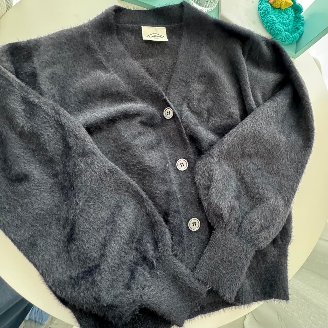 블랙 브이넥 보들퍼 브이넥 니트 가디건 프리 상품이미지2