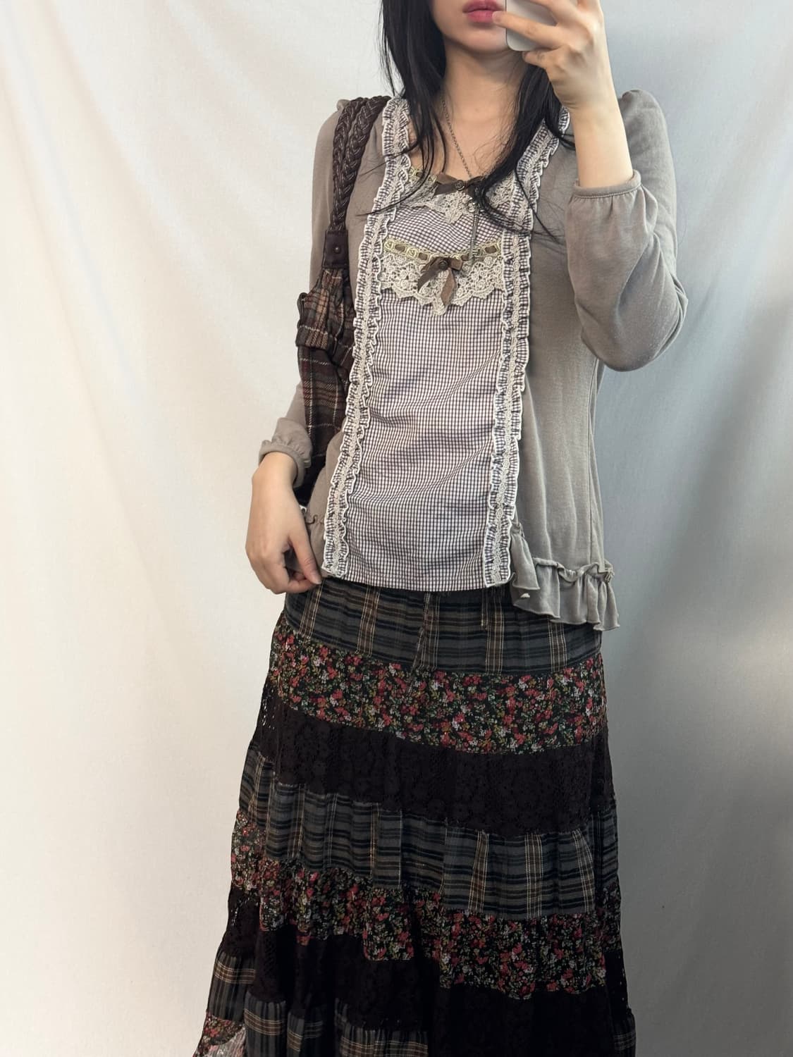 프릴 디테일 체크 패턴 숄더 백 상품이미지8