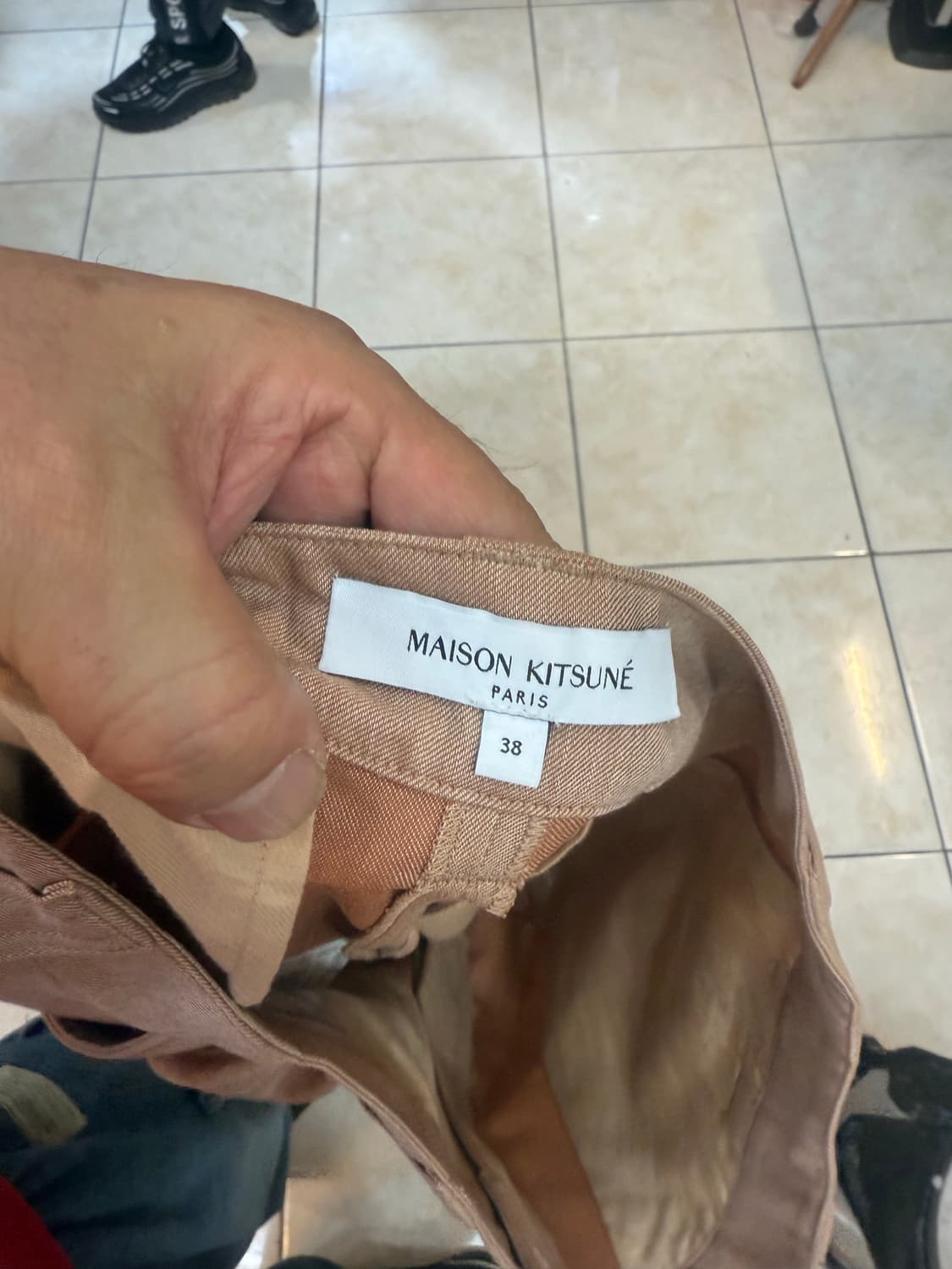38/30/25ss 정품 메종키츠네 캐주얼 플리츠 팬츠 팝니다 상품이미지2