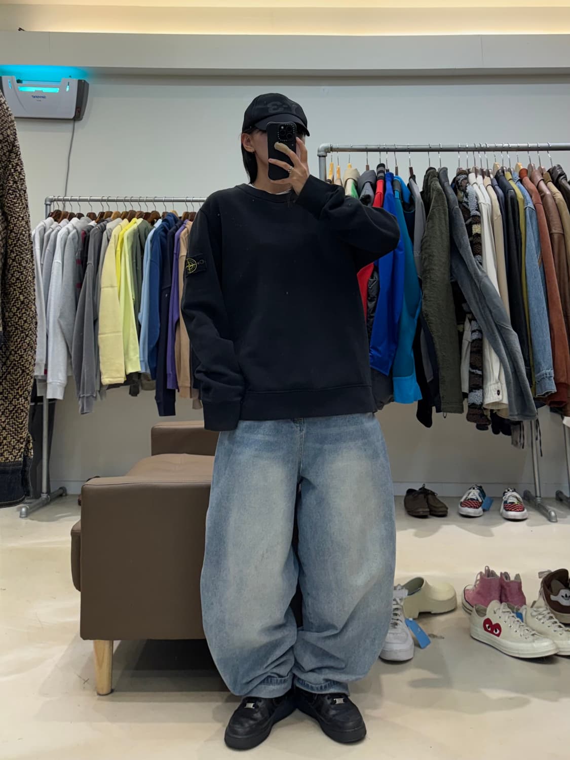 스톤아일랜드 나침반패치 스웻셔츠 상품이미지2