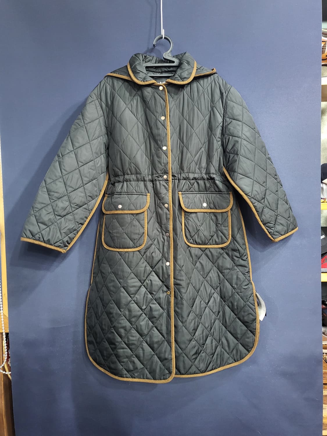 더엣지 퀼팅 패딩(새상품) 상품이미지1