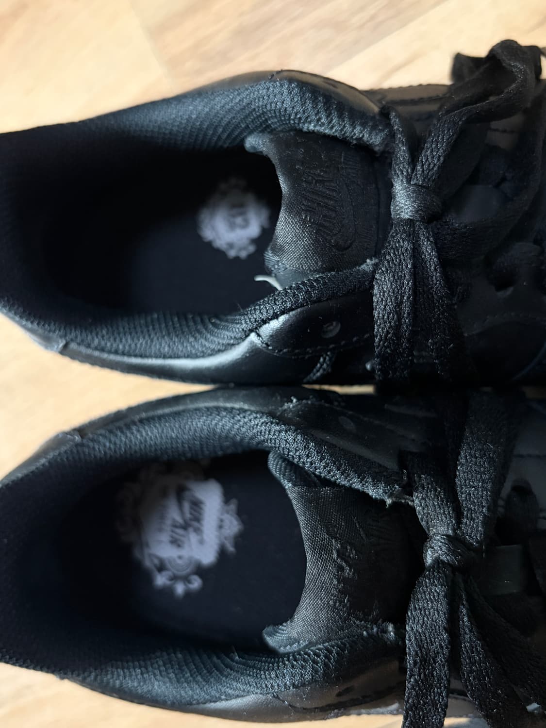 나이키 에어포스 트리플 블랙 250 상품이미지5