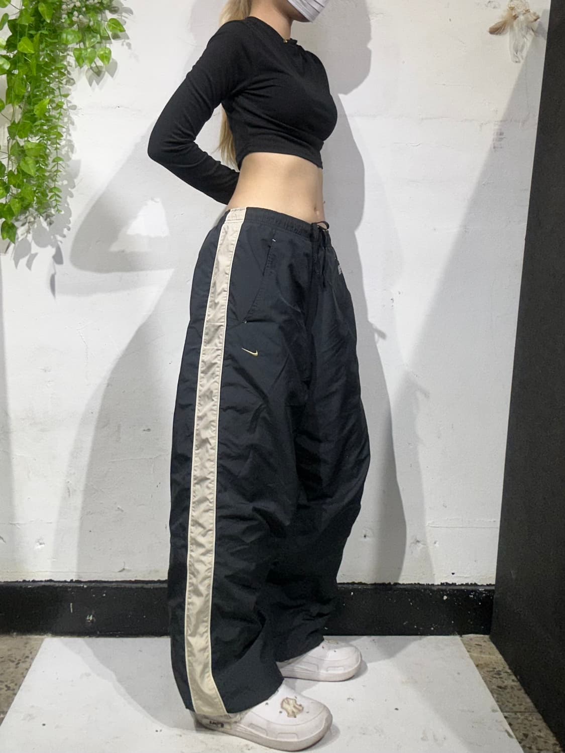 나이키 블랙 와이드 베이지 사이드 라인 트랙 팬츠 L 상품이미지1