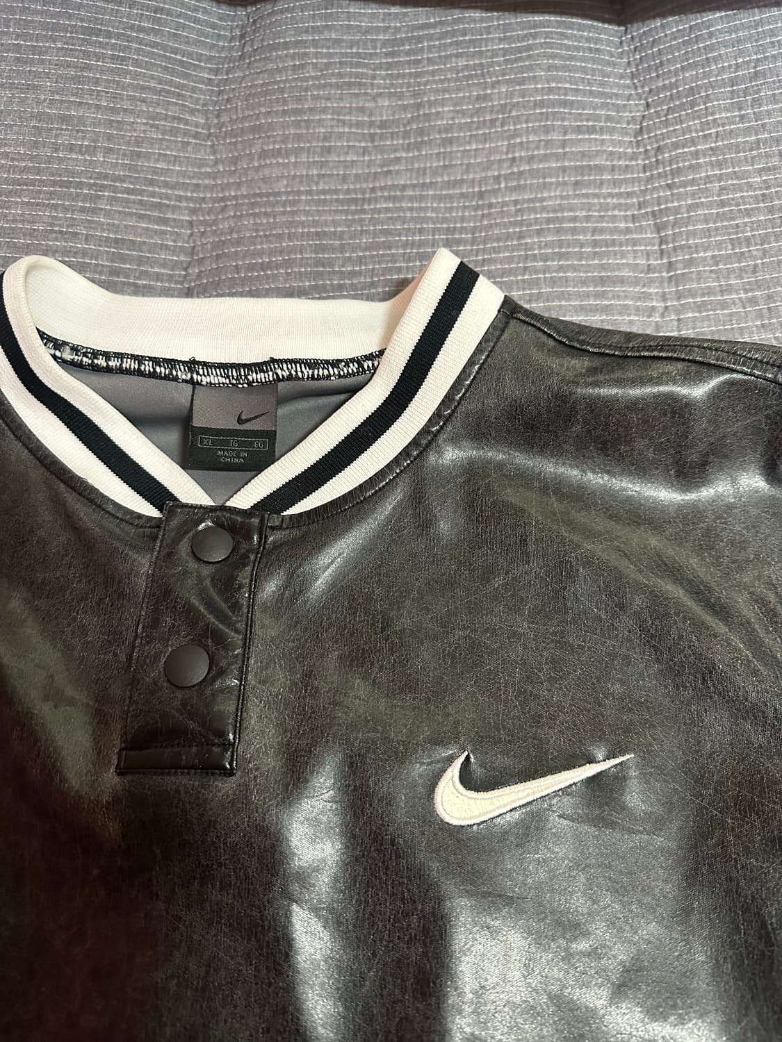 (XL) 나이키 빅로고 레더 웜업 상품이미지2