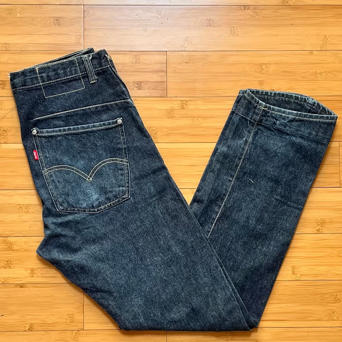 리바이스 엔지니어드진 데님팬츠 W30 L30 상품이미지1