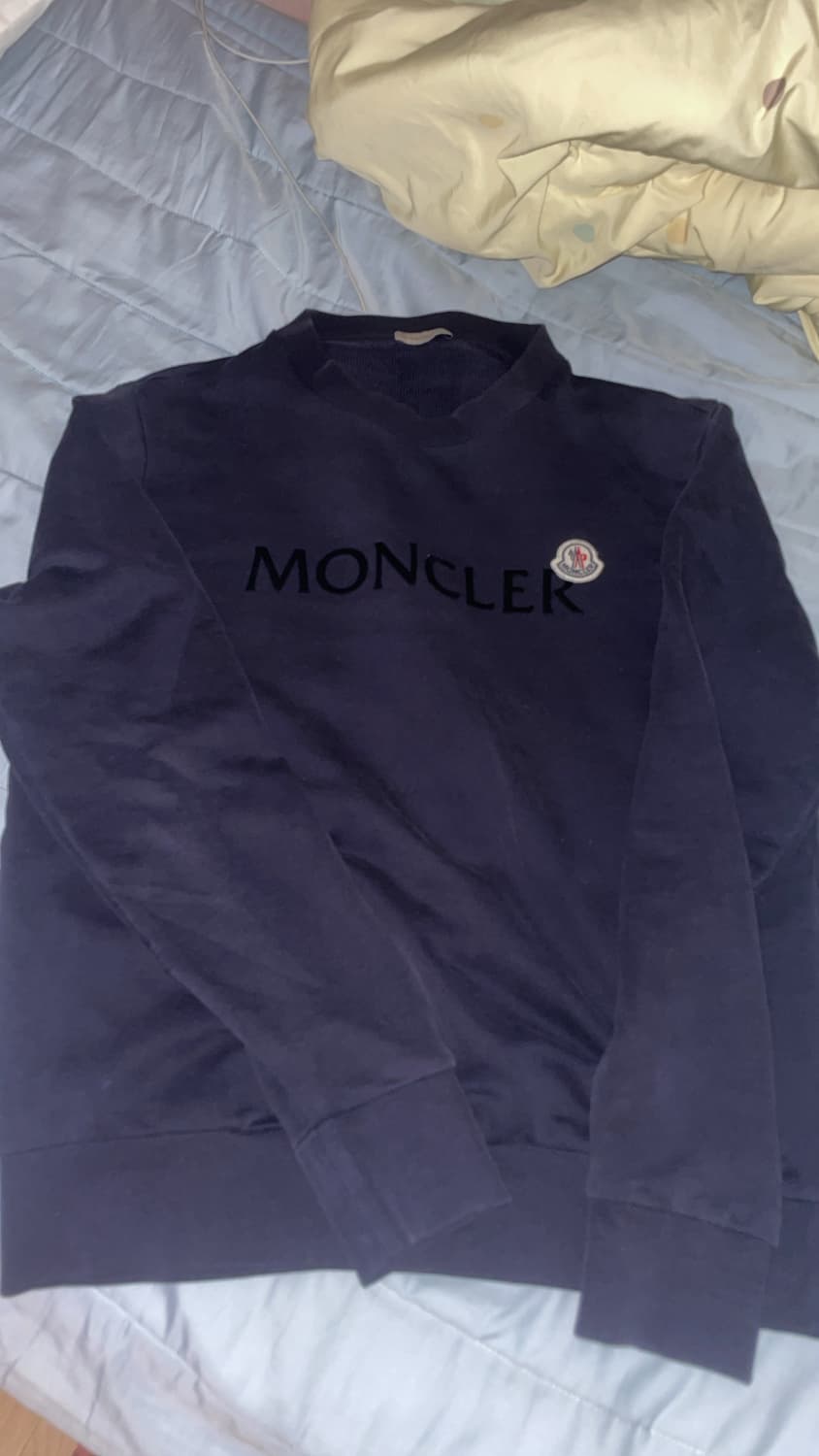 몽클레어 맨투맨 판매 상품이미지1