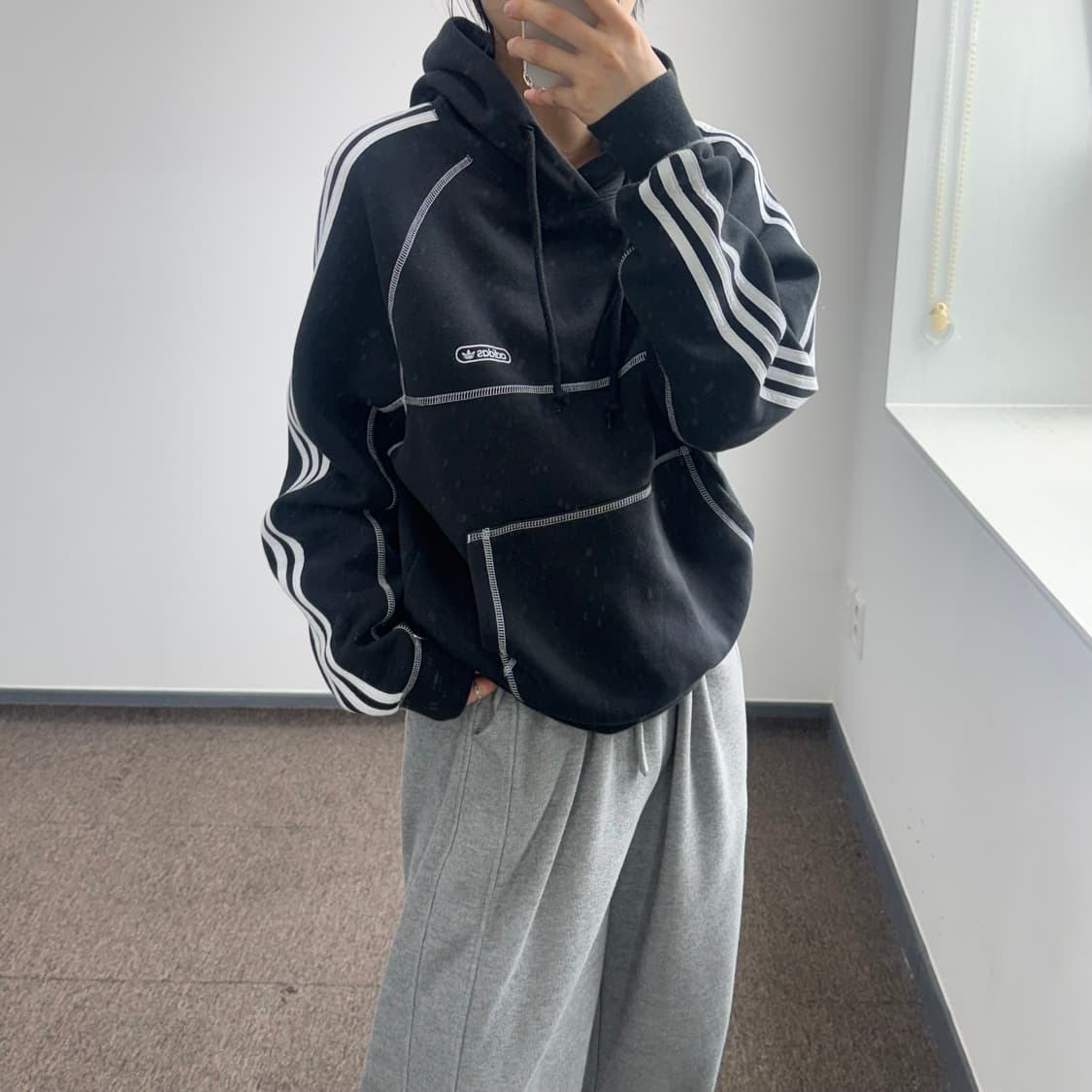 Adidas 아디다스 스몰로고 블랙 트랙탑 후드티 상품이미지2