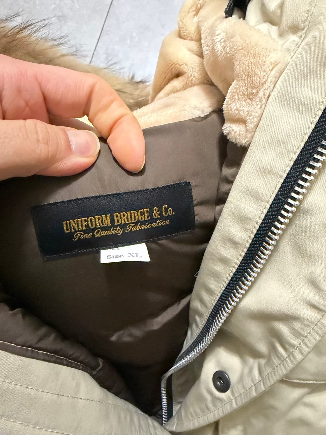 유니폼브릿지 베이지컬러 빈티지 아크틱 다운패딩파카 105size   상품이미지3