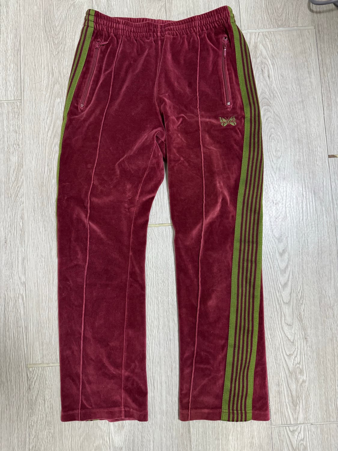 니들스 트랙 팬츠 내로우 상품이미지1