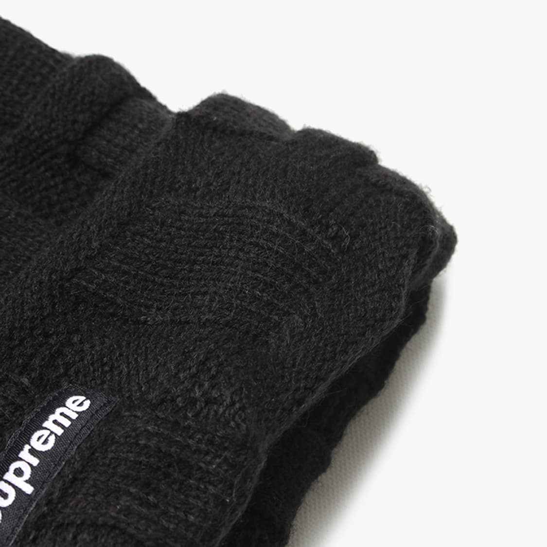 SUPREME "Black Beanie" 상품이미지3