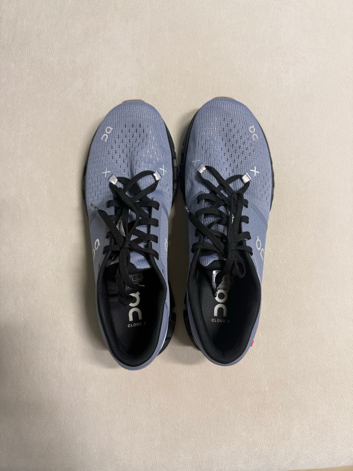 온 러닝 클라우드 X 4 페더 블랙 상품이미지4