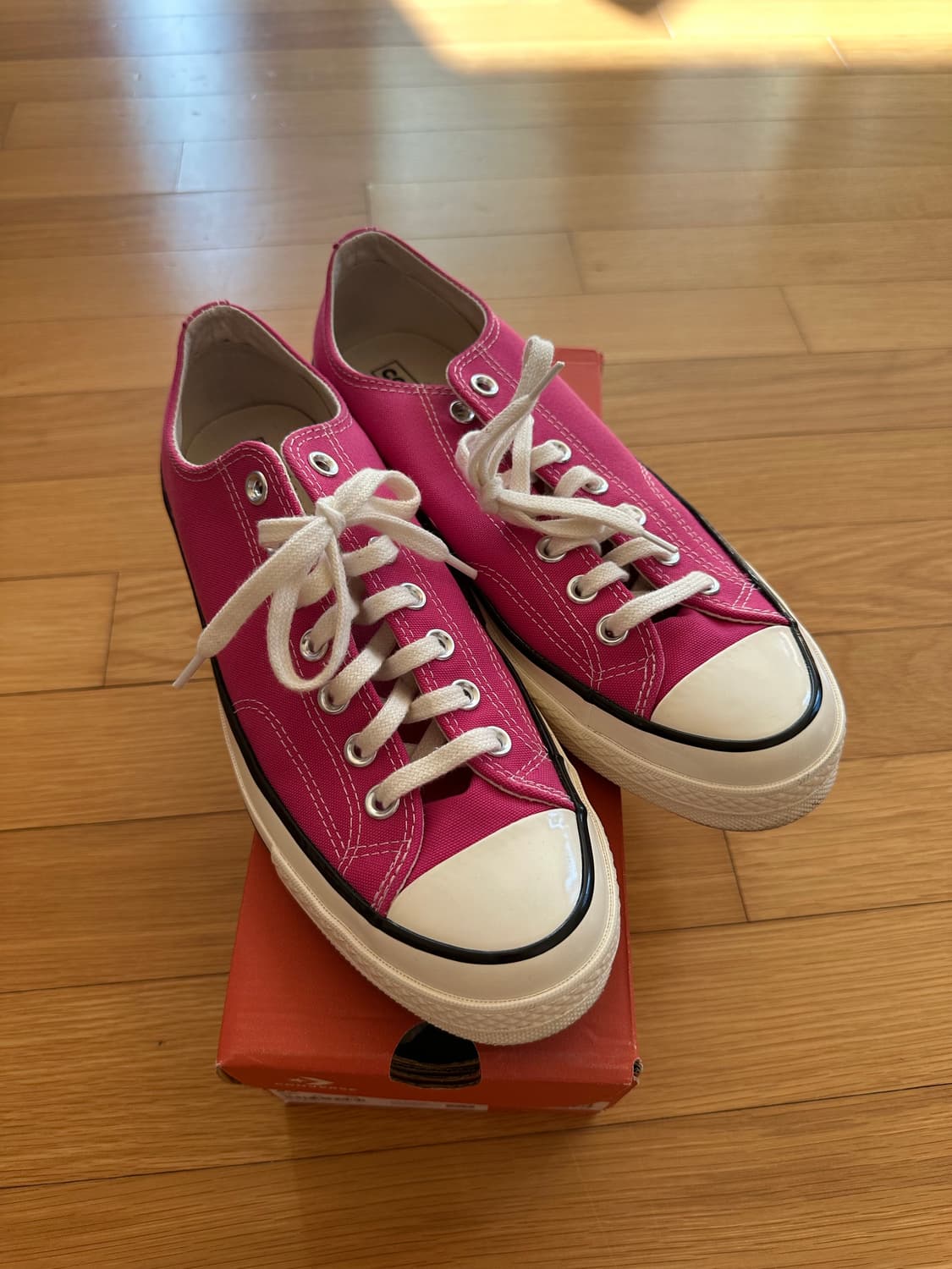 컨버스 로우 척테일러 럭키 핑크 270 상품이미지1