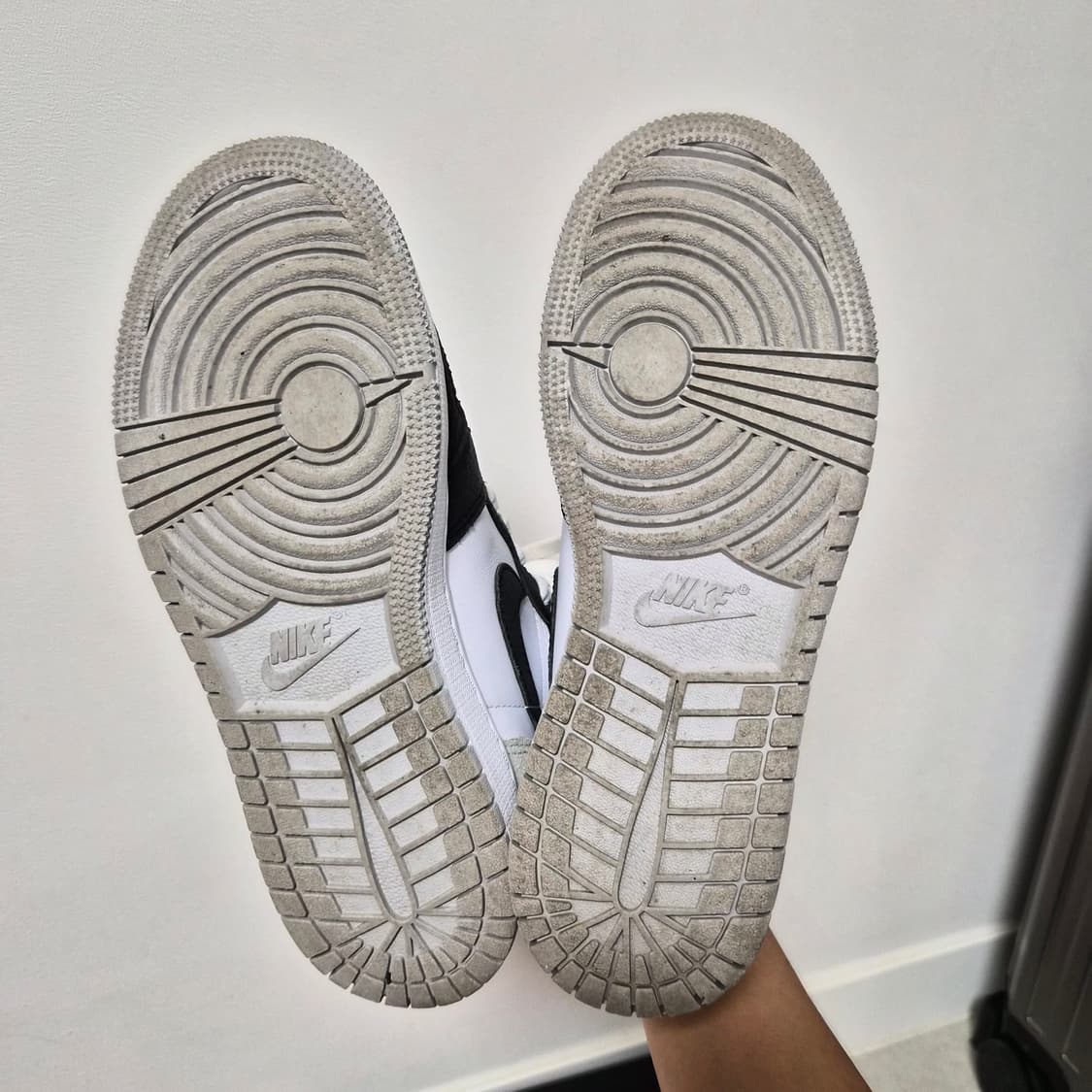 나이키 에어조던1 레트로 하이 og 블리치드 코랄 230 상품이미지6