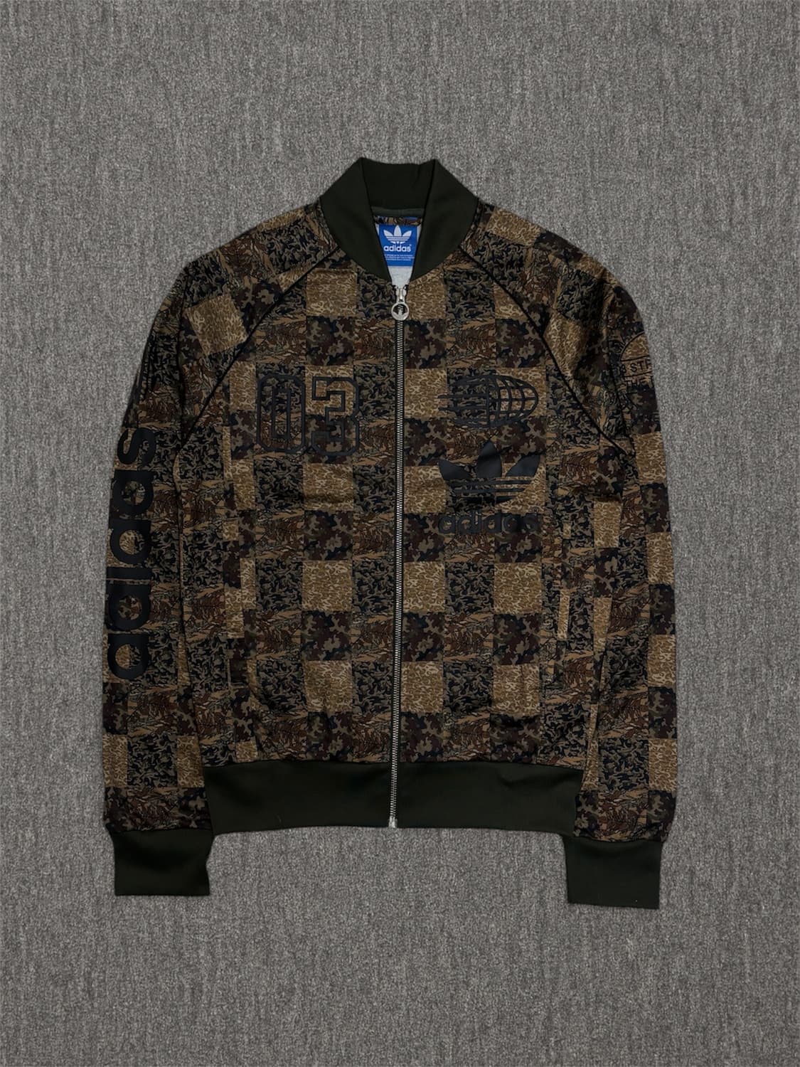 아디다스 체커카모 트랙탑 져지 상품이미지1