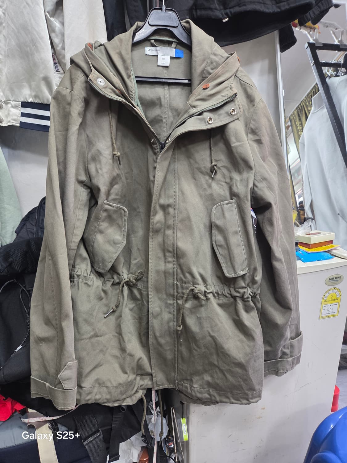 아디다스  후드   카키색  야상 상품이미지1