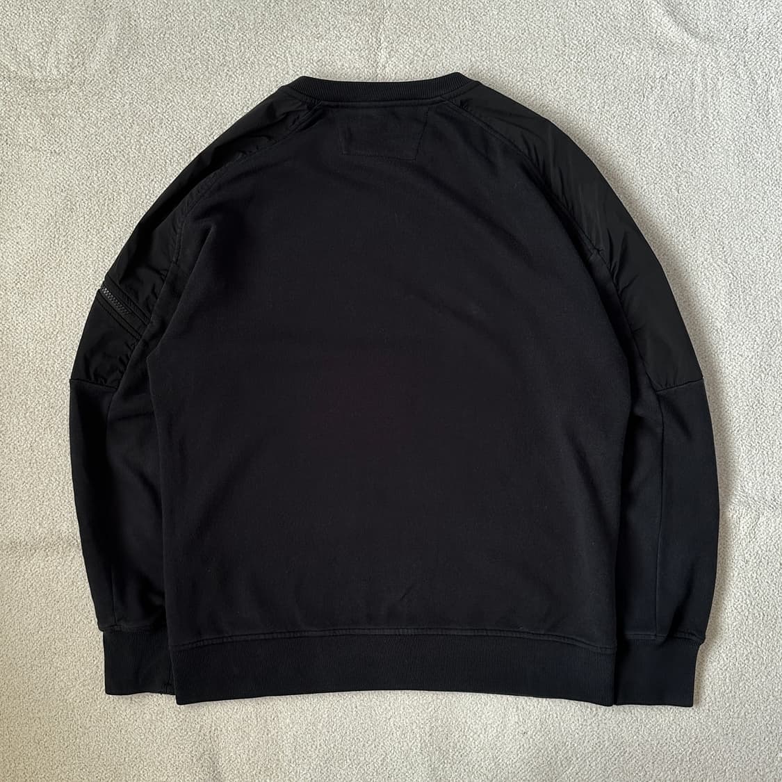 C.P. 컴퍼니 사이드 지퍼 맨투맨 상품이미지3