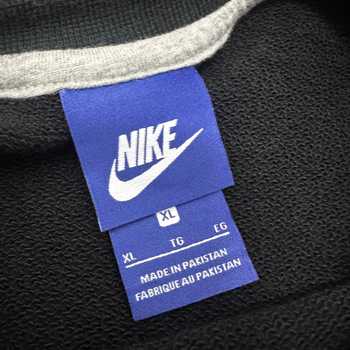 [새상품] NIKE 나이키 맨투맨 블랙 XL 상품이미지3