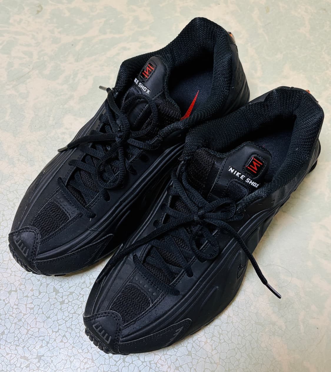 나이키 우먼스 샥스 r4 블랙 285 상품이미지1