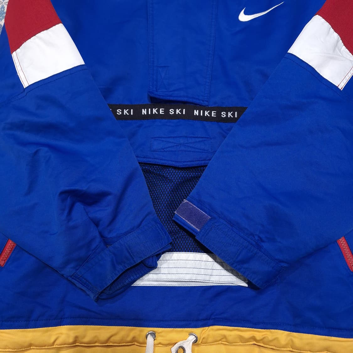나이키 90s 블루 레드 멀티컬러 스우시 스펠아웃 메쉬포켓 스키 아노락 상품이미지6