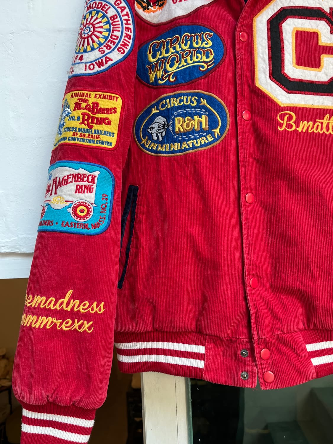 The Madness 스타디움 자켓 레드 XL 상품이미지4