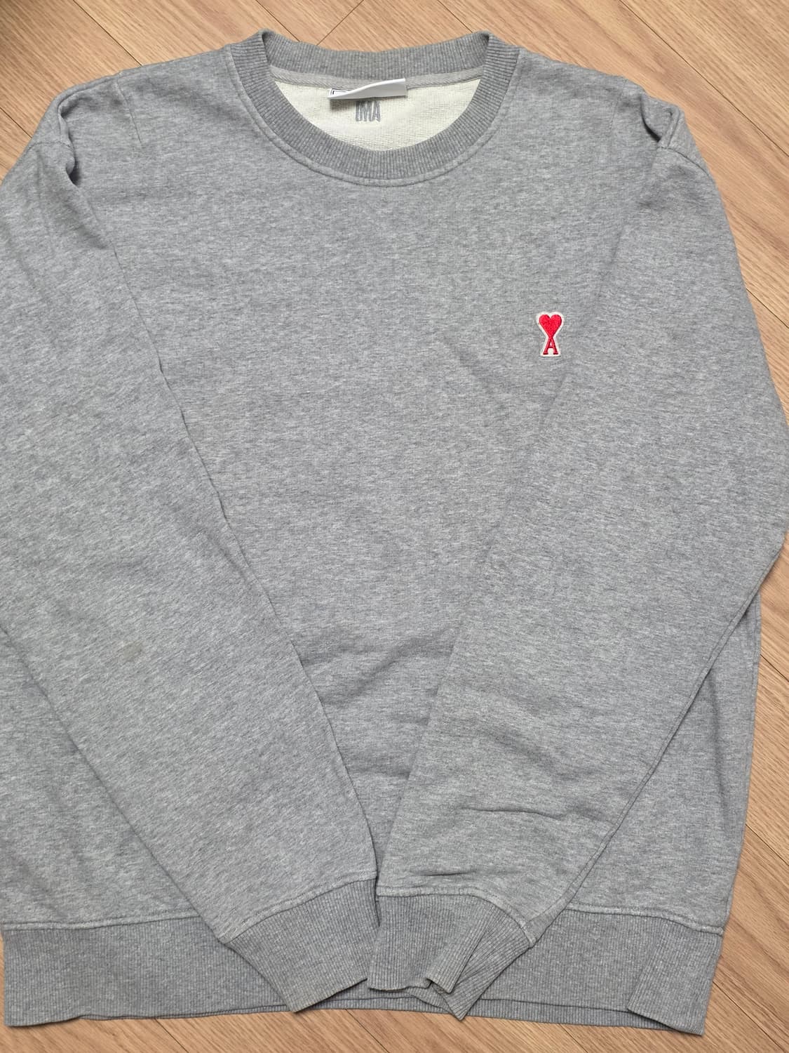 XXL) 아미 스몰 하트 로고 맨투맨 A20HJ007 . 730 상품이미지1