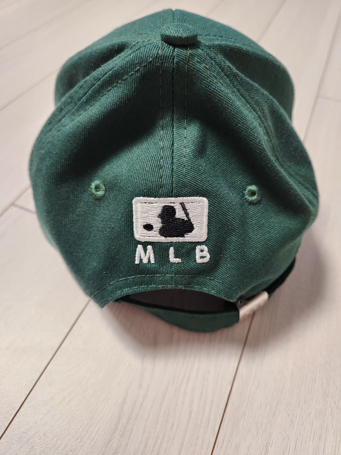 MLB 그린 볼캡(새상품급)

오염 하자없이 깨끗해요^^

세탁해뒀어요 상품이미지3