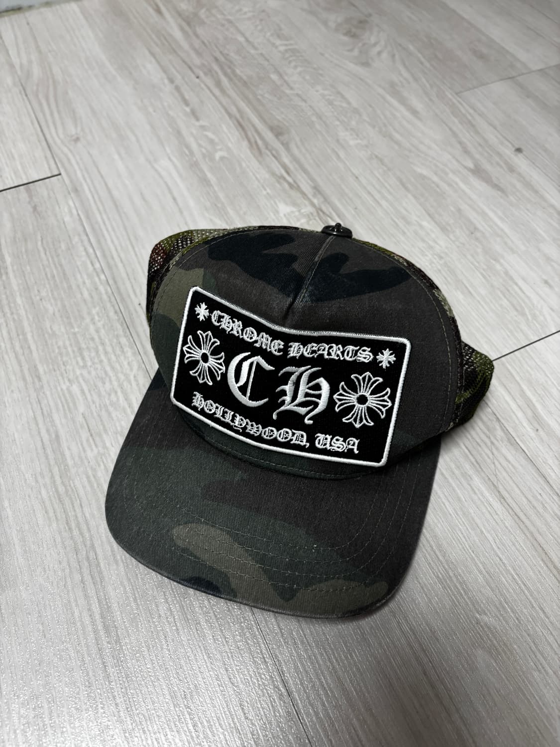 크롬하츠 할리우드 카모 트러커캡 상품이미지1