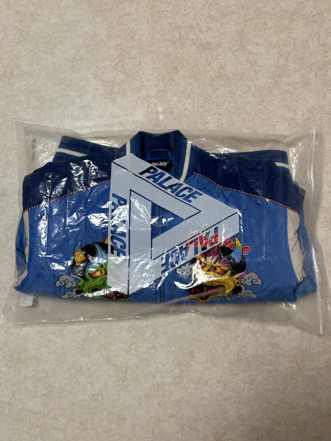 23FW 팔라스 페스티벌 봄버 자켓 울트라 M사이즈(스카쟌,블랙,한야) 상품이미지7