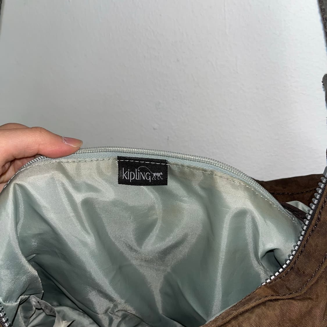 Kipling Brown Crossbody Bag 상품이미지5