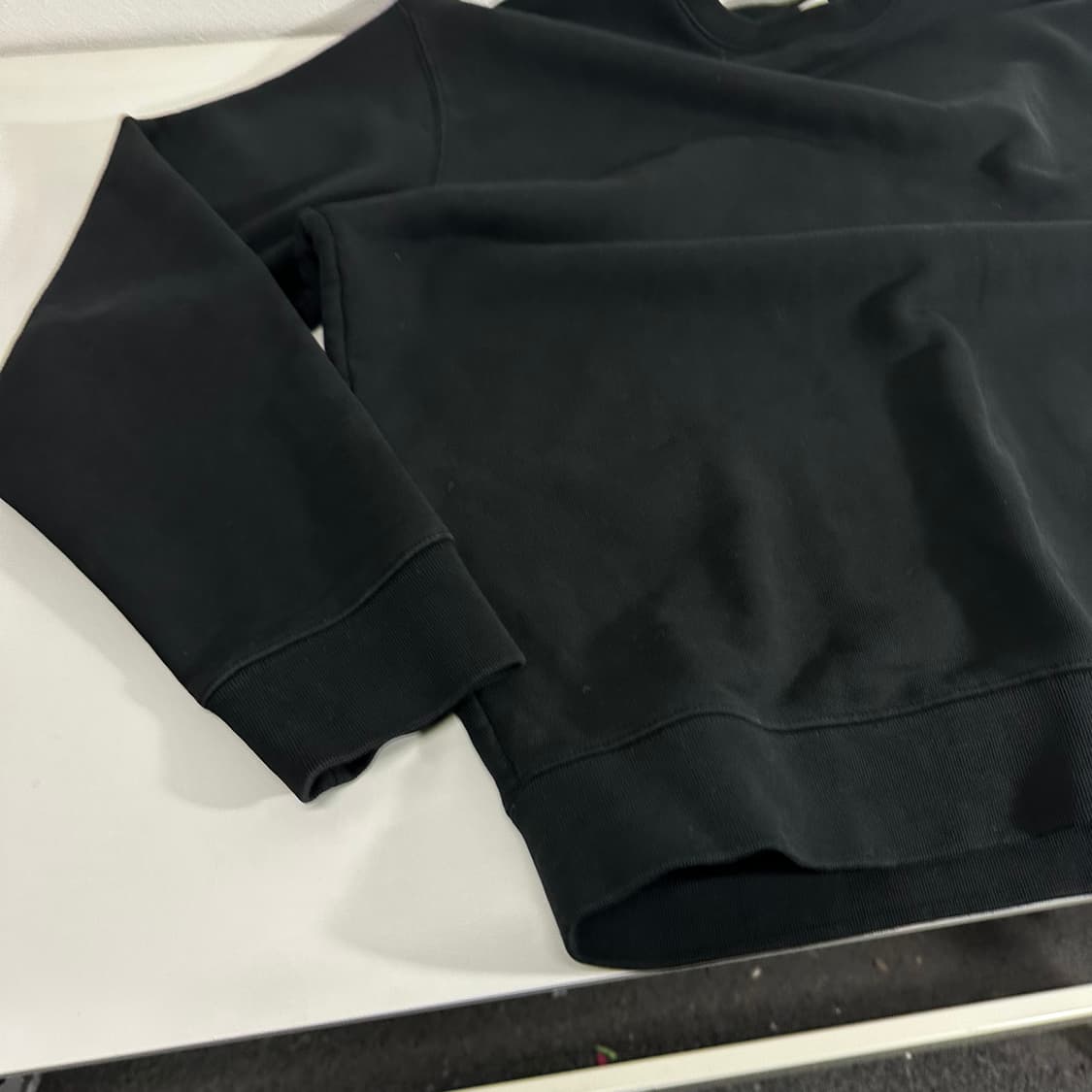 L 소버먼트 블랙 오버핏 헤비 맨투맨 상품이미지2