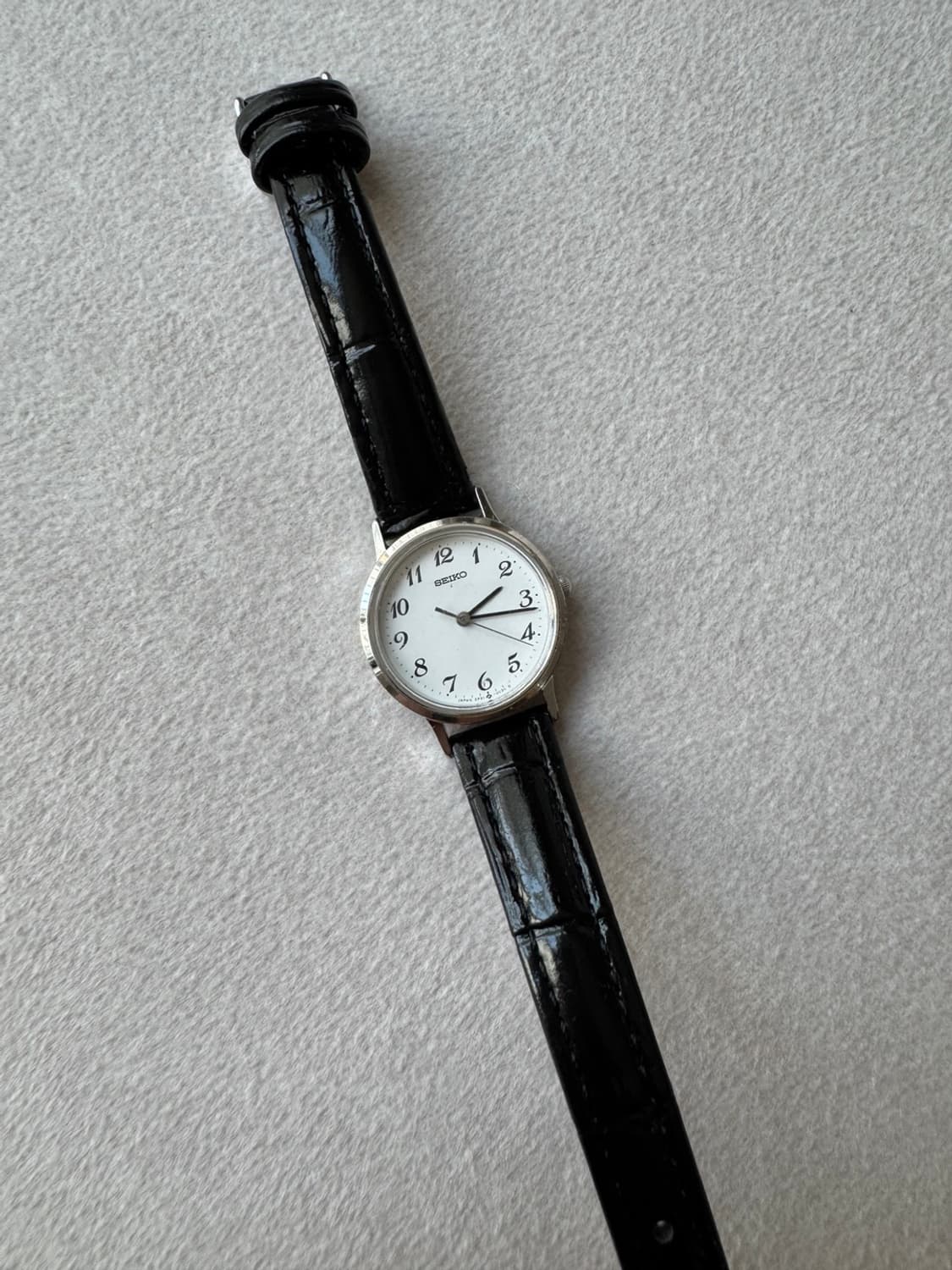 Seiko quartz silver vintage 2P21-0A30 상품이미지4