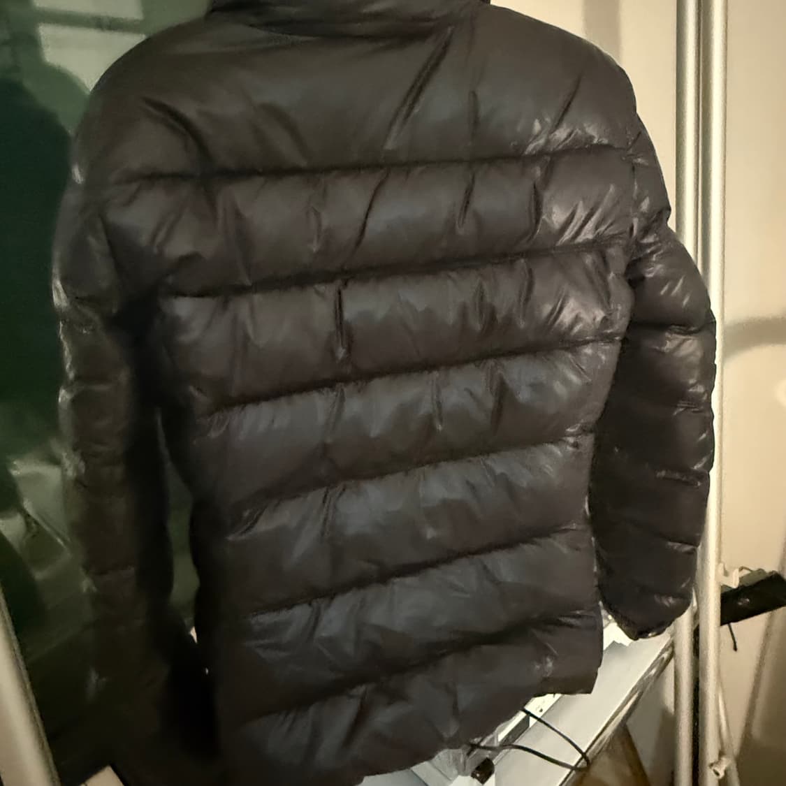 프라다 여성 경량 패딩 상품이미지4