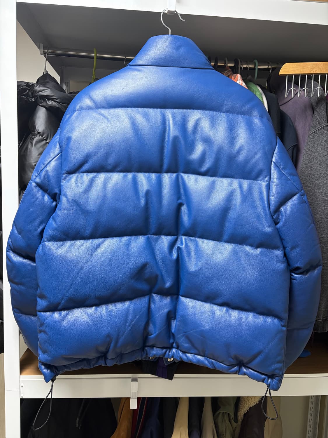 블라인드파일즈 레더패딩 1사이즈 팝니다 상품이미지2