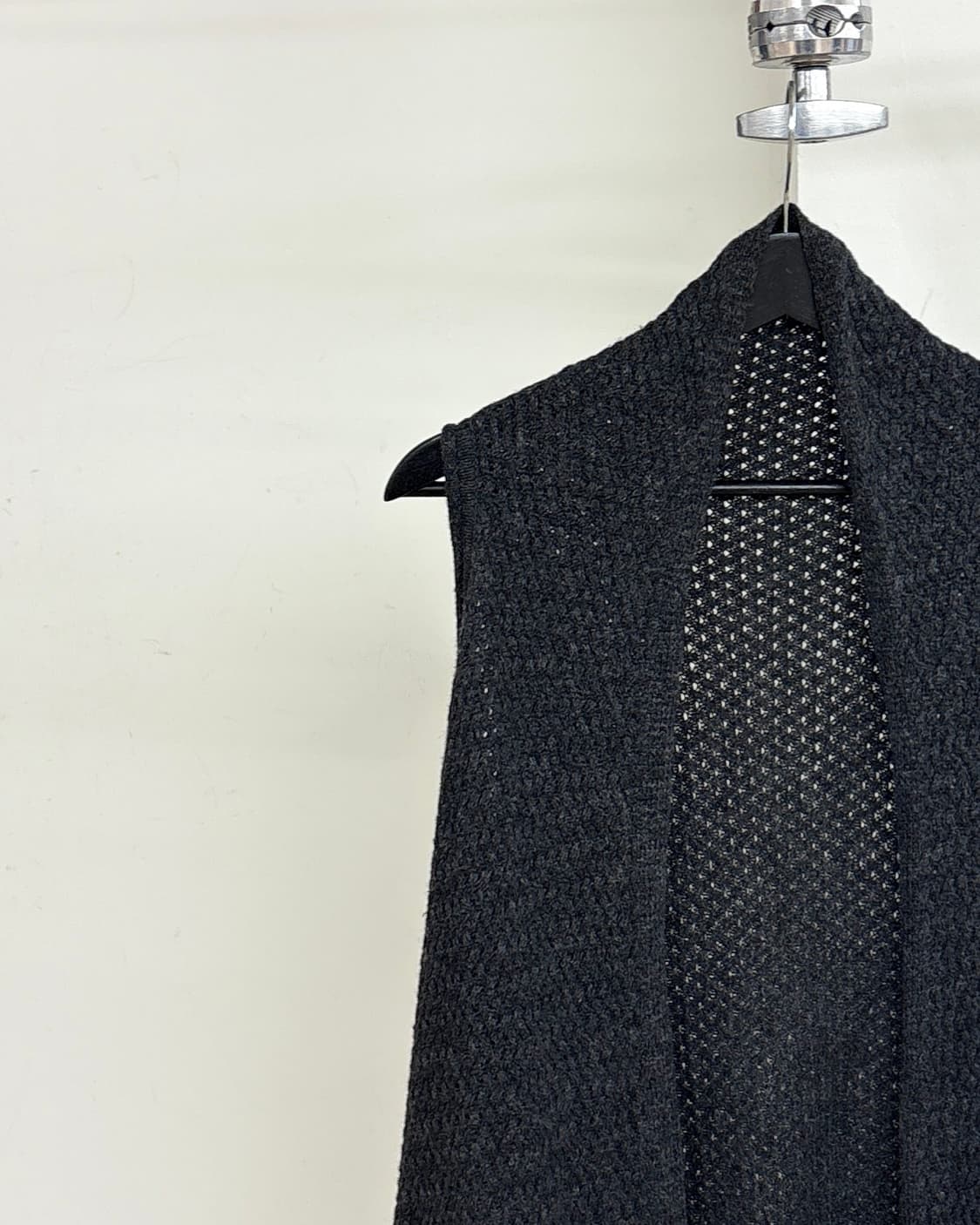 이세이 미야케 하트 차콜 울 오픈 베스트 상품이미지3