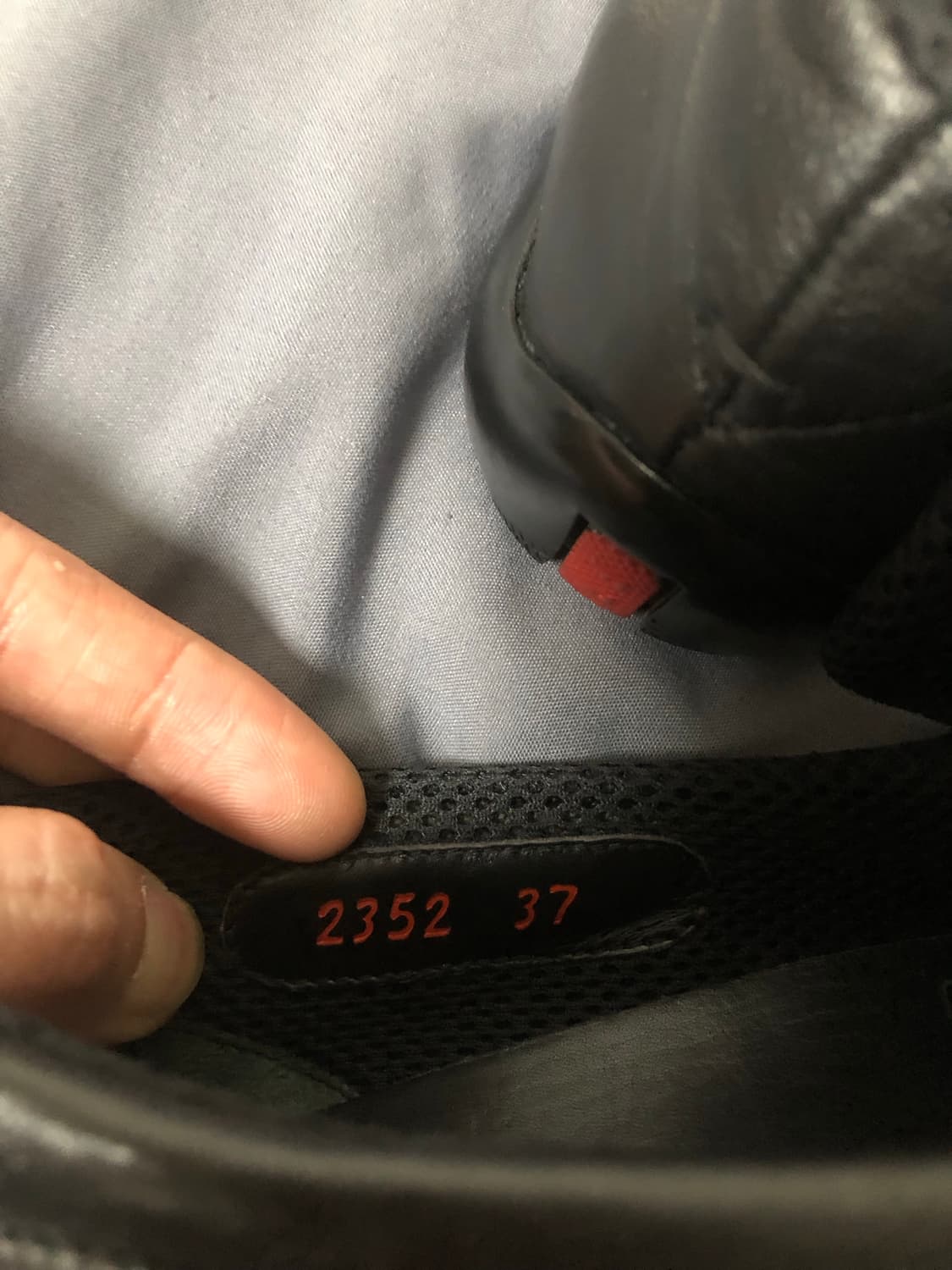 프라다 스포츠 토글 스트링 로퍼 블랙 37 상품이미지9