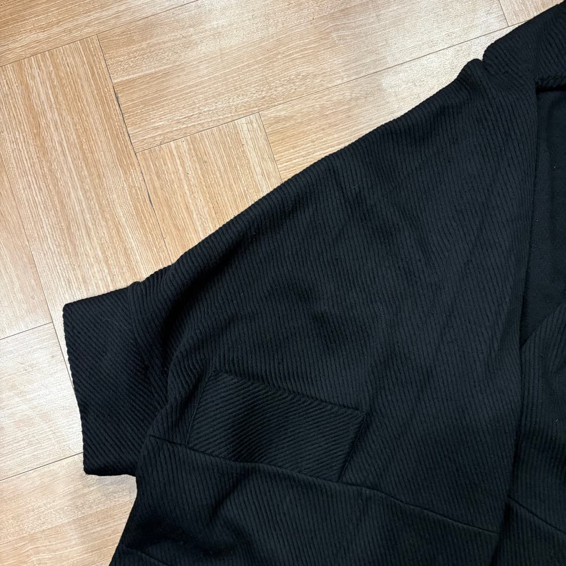 LIMI feu 오버사이즈 블랙 울 숏 슬리브 코트 상품이미지3