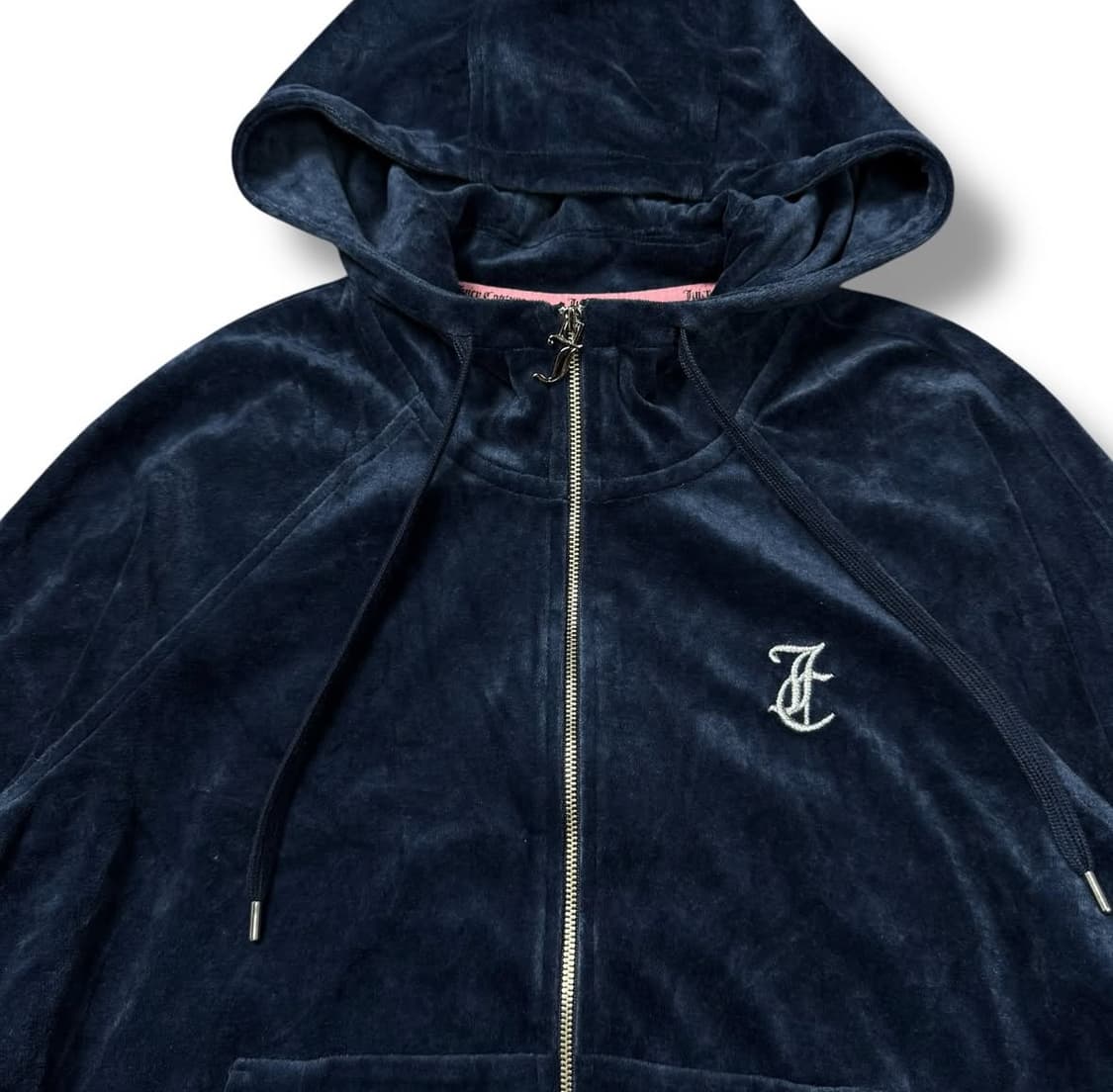 쥬꿀 쥬시 꾸뛰르 큐빅로고 벨벳 후드집업 상품이미지2