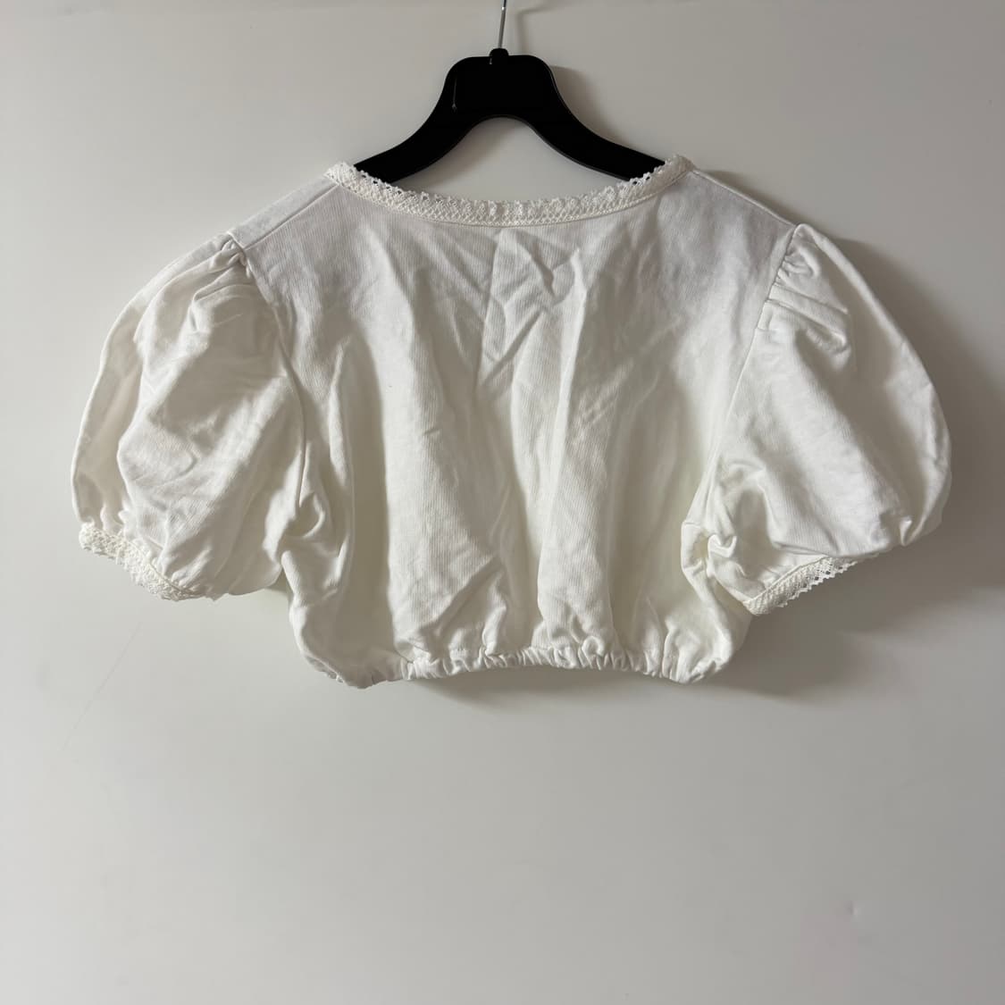 세상 품 여자 숏 크롭 퍼프 소매 반팔티 상품이미지5