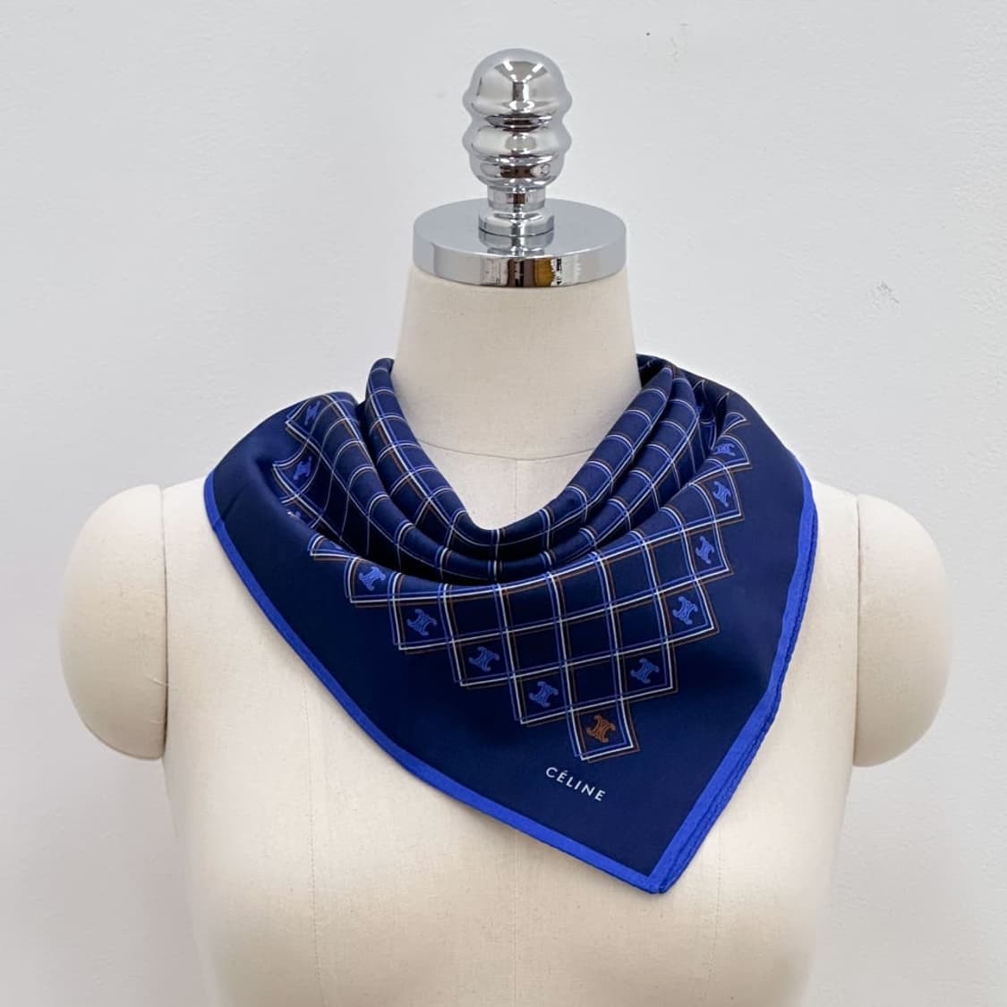 (새상품) celine / 셀린느 쁘띠스카프 손수건 상품이미지9