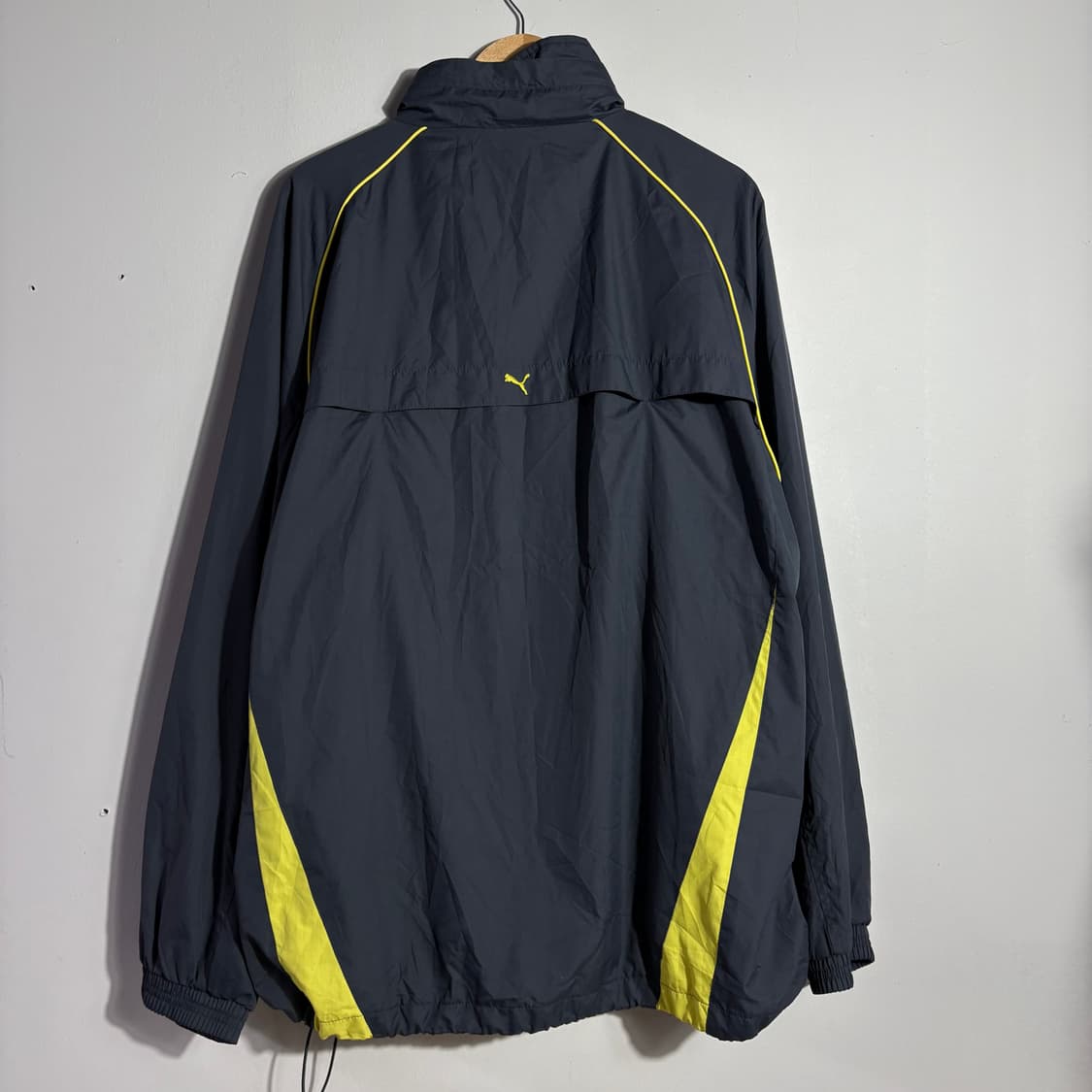 푸마 네이비 옐로우 라인 바람막이 자켓 (무료배송) 상품이미지4