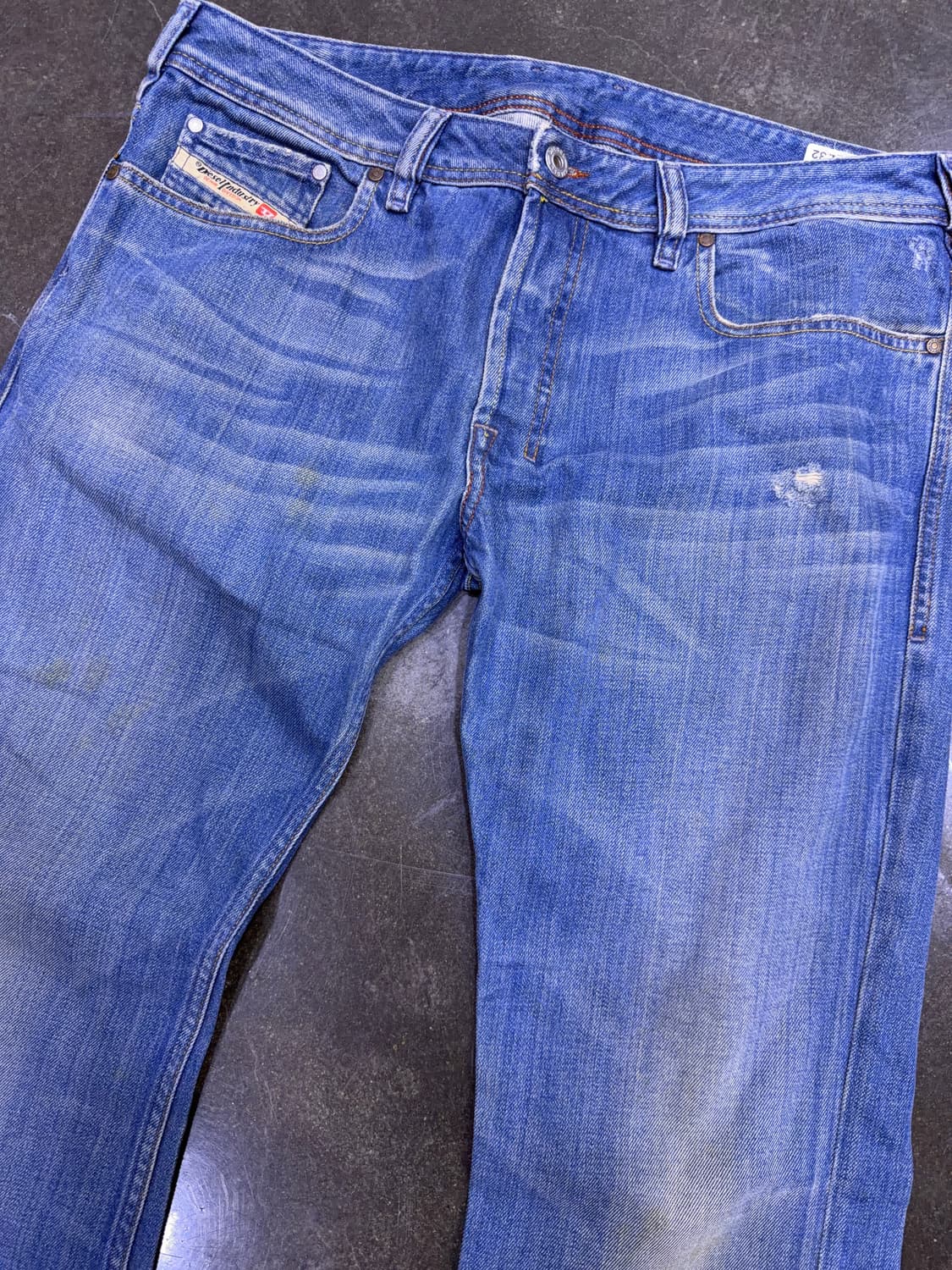 디젤 자탄 빈티지 라인 워싱 부츠컷 플레어핏 데님팬츠 33 상품이미지3