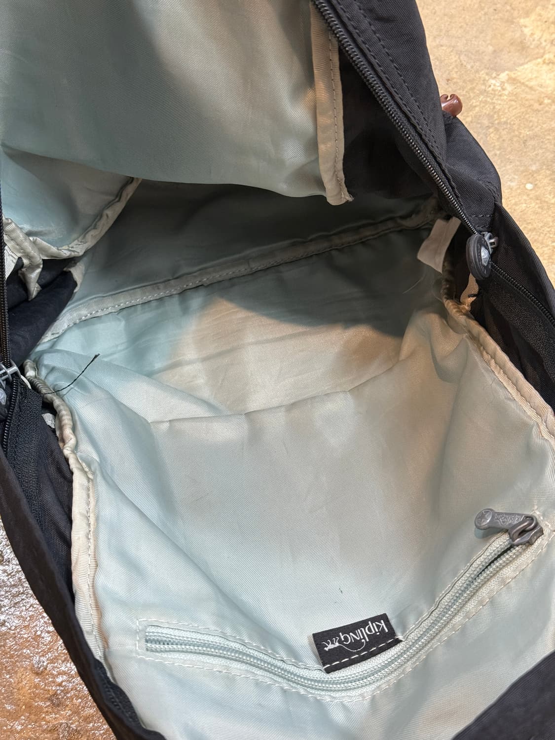 키플링 미니 백팩 블랙 상품이미지7