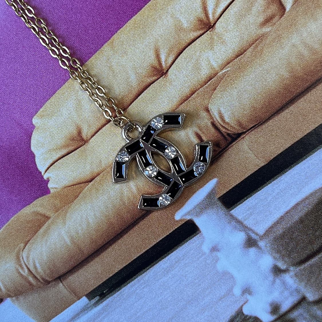 샤넬 블랙 래그 CC로고 큐빅 골드 목걸이 상품이미지5