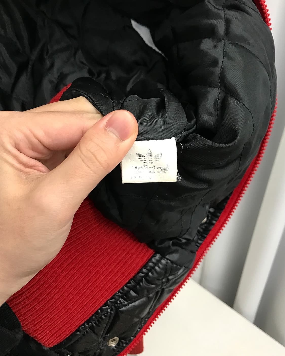 아디다스 90s 크롭 퀼팅 후드 경량 패딩 상품이미지5